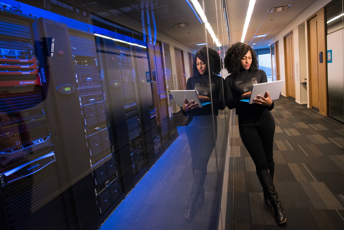 Analisis data delivery report SMS Broadcast untuk deteksi kegagalan
