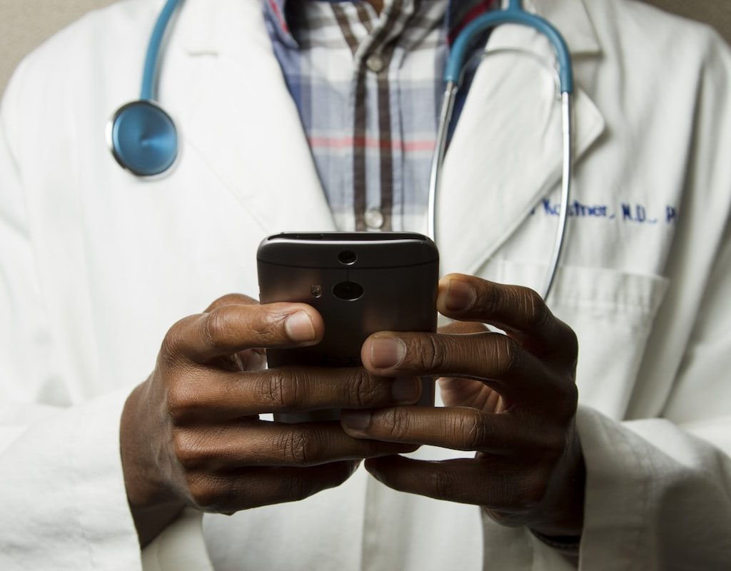 SMS Broadcast untuk klinik dan rumah sakit mengurangi no-show pasien